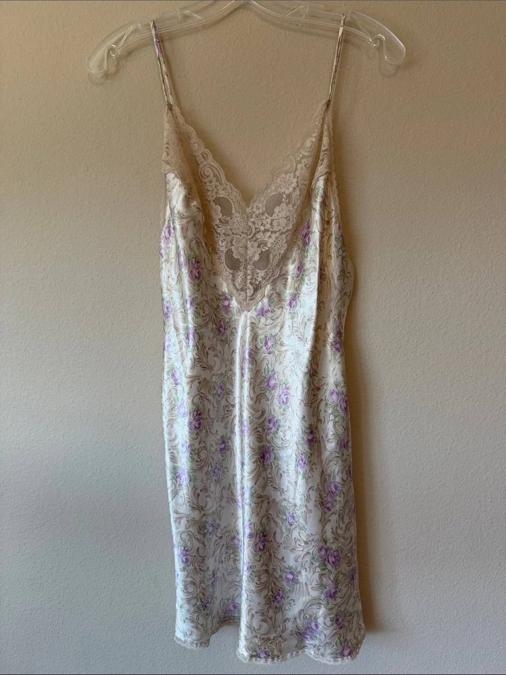 Vintage Wendy Ann Cream and Lavender Satin Lace-Trim Slip - Picture 2 of 5